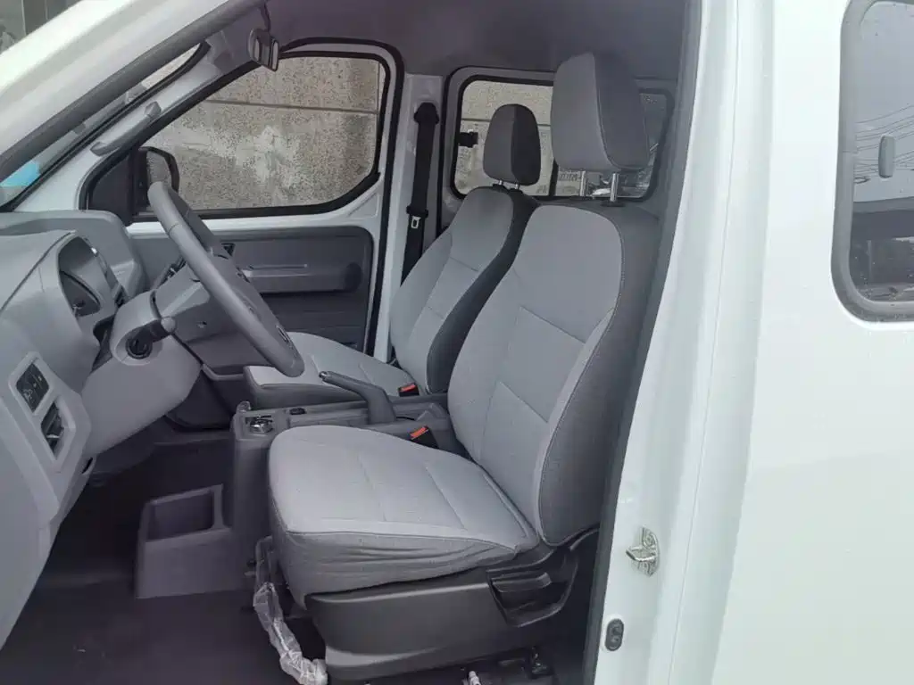 Wuling Motors Wuling Yangguang 2025 2025 400km Bus Comfort Edition