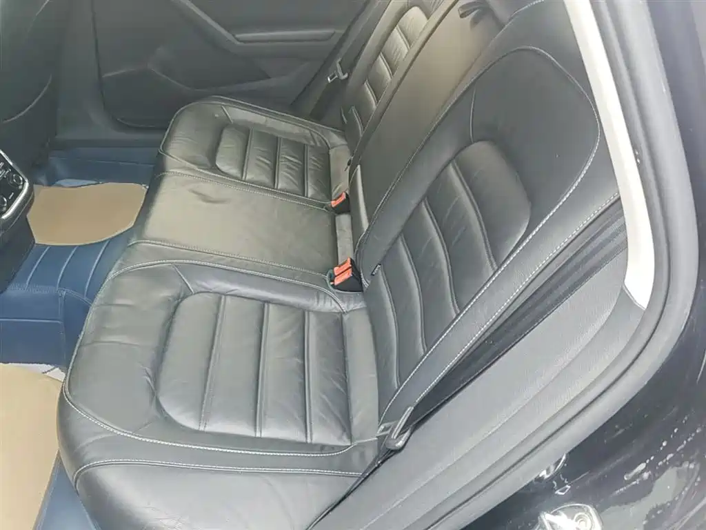 Volkswagen Passat 2017 330TSI DSG Prestige фото 17