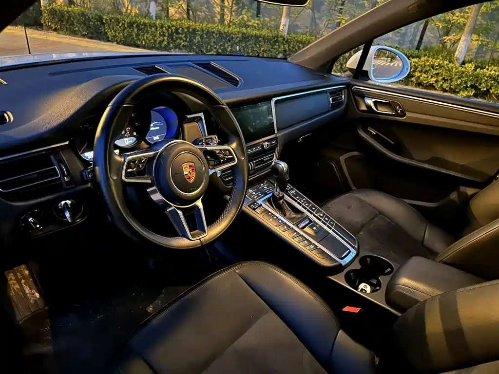Porsche Macan 2018 Macan 2.0T фото 4