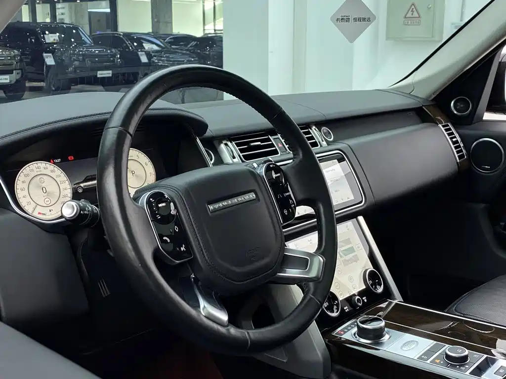 Фото 22 - Land Rover Range Rover