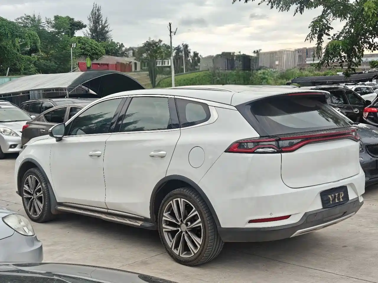 BYD Tang 2019 2018 2.0T Automatic Smart Connection Honor Edition 7-Seater China V