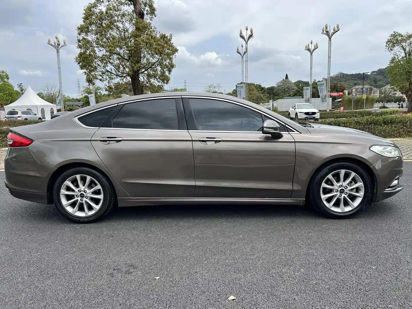 FORD MONDEO
