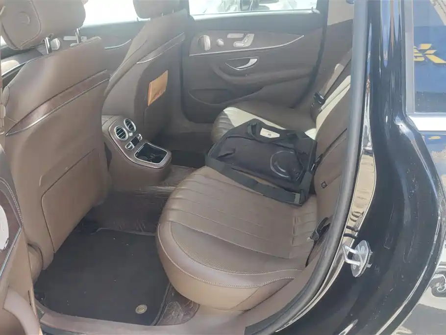 Mercedes-Benz E-Class 2023 Facelift E 300 L Premium фото 11