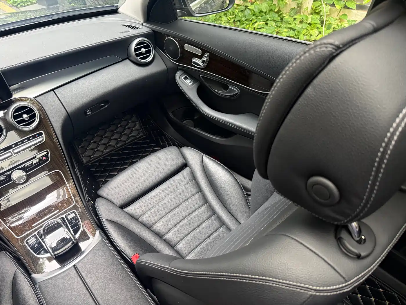 Mercedes-Benz C-Class 2016 C 200 L фото 12