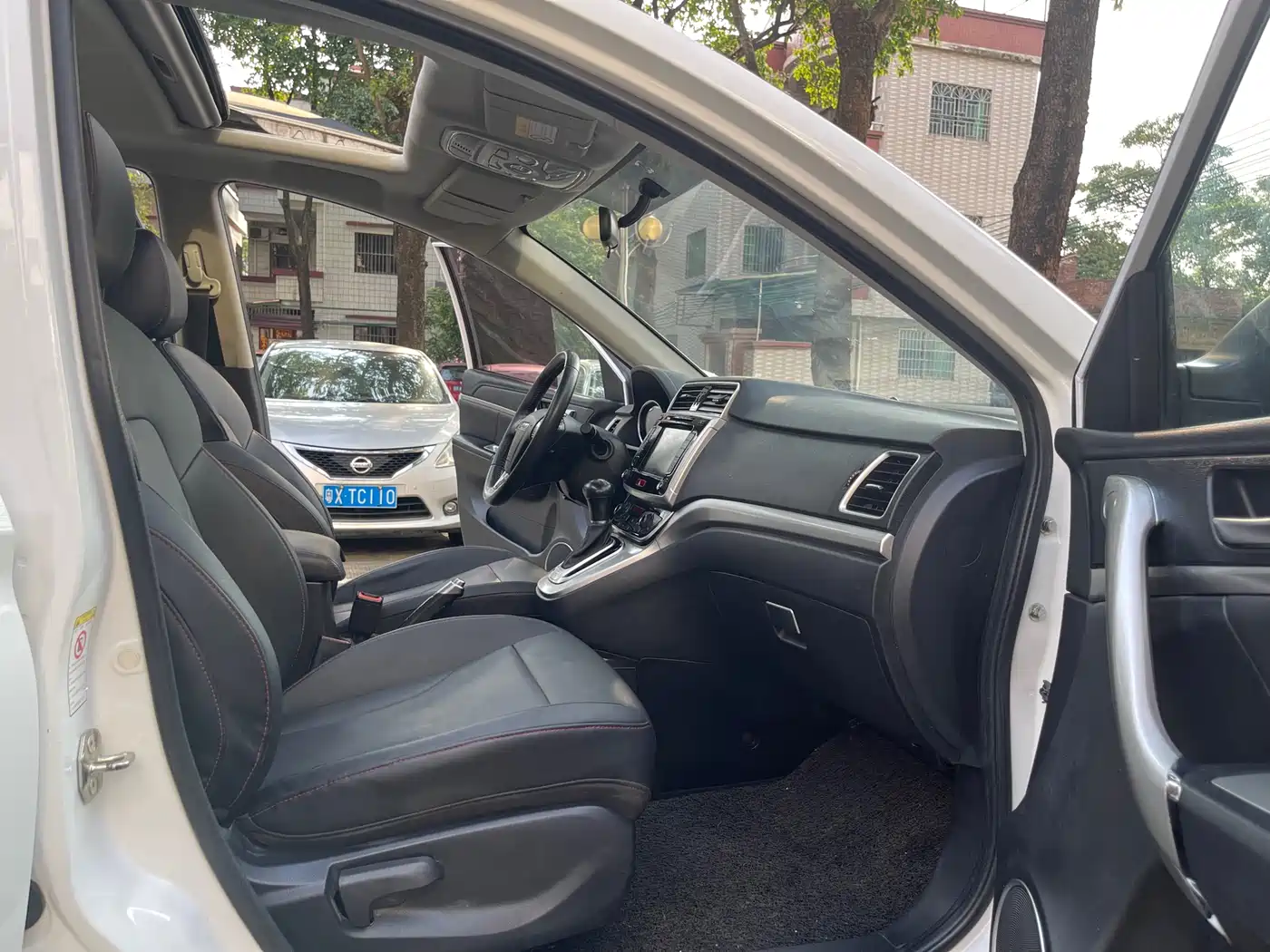Haval M6 2017 1.5T Automatic 2WD Elite фото 17