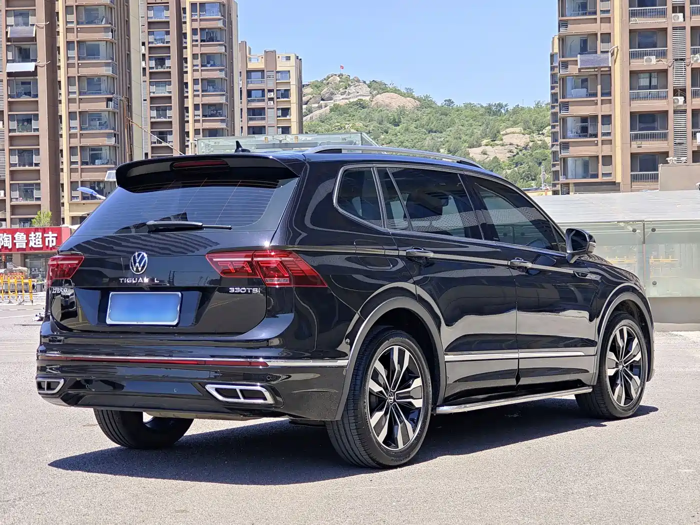 Volkswagen Tiguan L 2024 330TSI Automatic 2WD R-Line Premium Enjoyment Edition фото 4