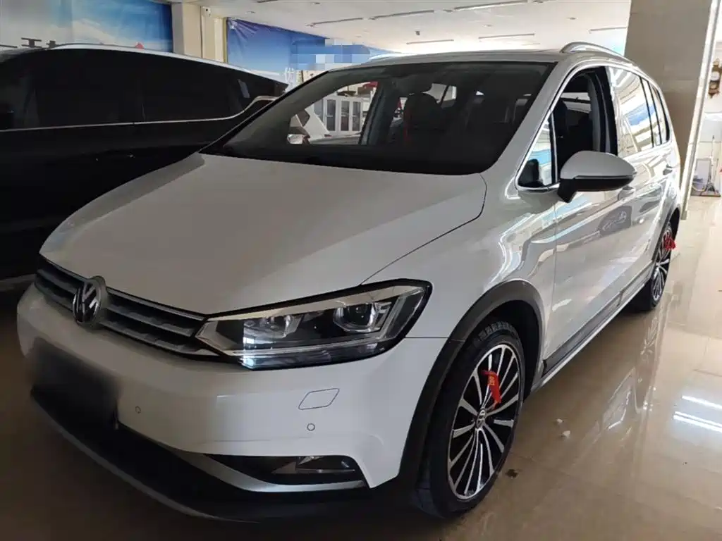 Volkswagen Touran 2018 Touran L 280TSI DSG Frontier Edition 6-Seater China V фото 2