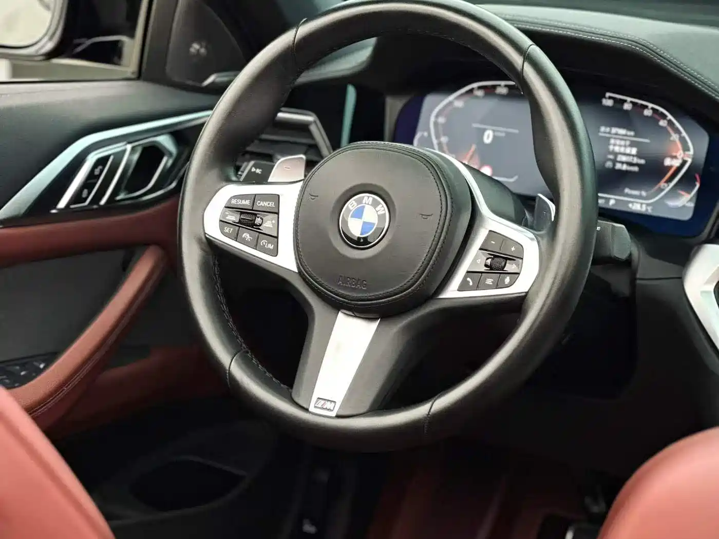 BMW 4 Series 2022 430i Convertible M Sport Shadow Night Package фото 6