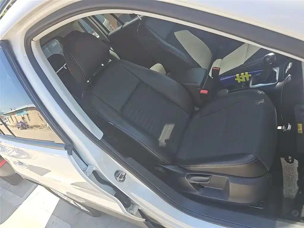 Volkswagen Tiguan 2017 300TSI Automatic 2WD Silk Road Fashion Edition фото 25