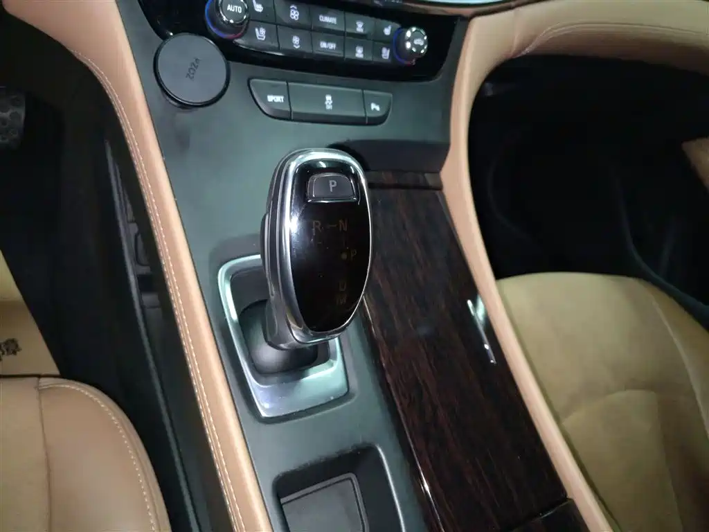 Buick LaCrosse 2016 20T Elite Type фото 13