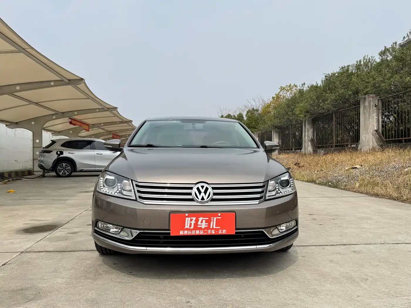 Volkswagen Magotan 2015 Facelift 1.8TSI Luxury фото 2