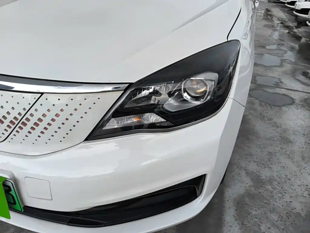 Dongfeng Aeolus Dongfeng Fengshen E70 2026 2021 Facelift II 360H Battery Swap Edition