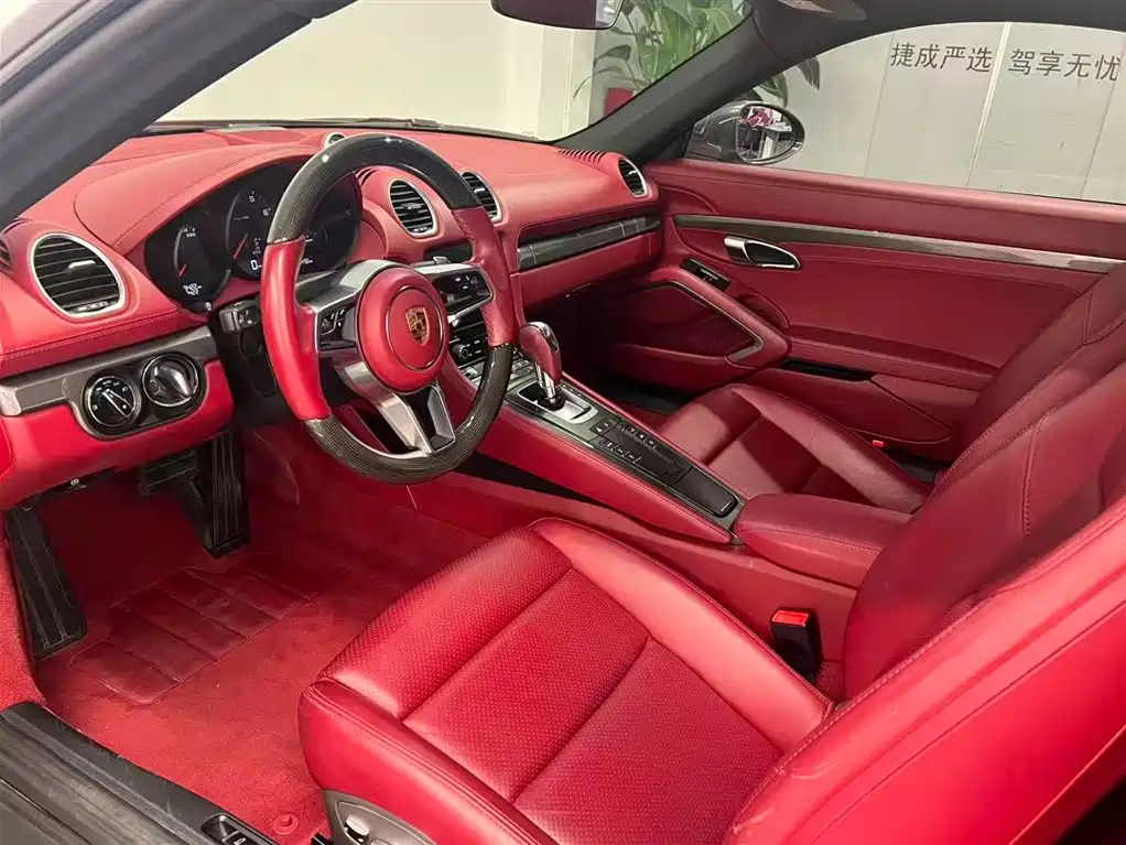 Porsche 718 2018 Cayman 2.0T фото 10