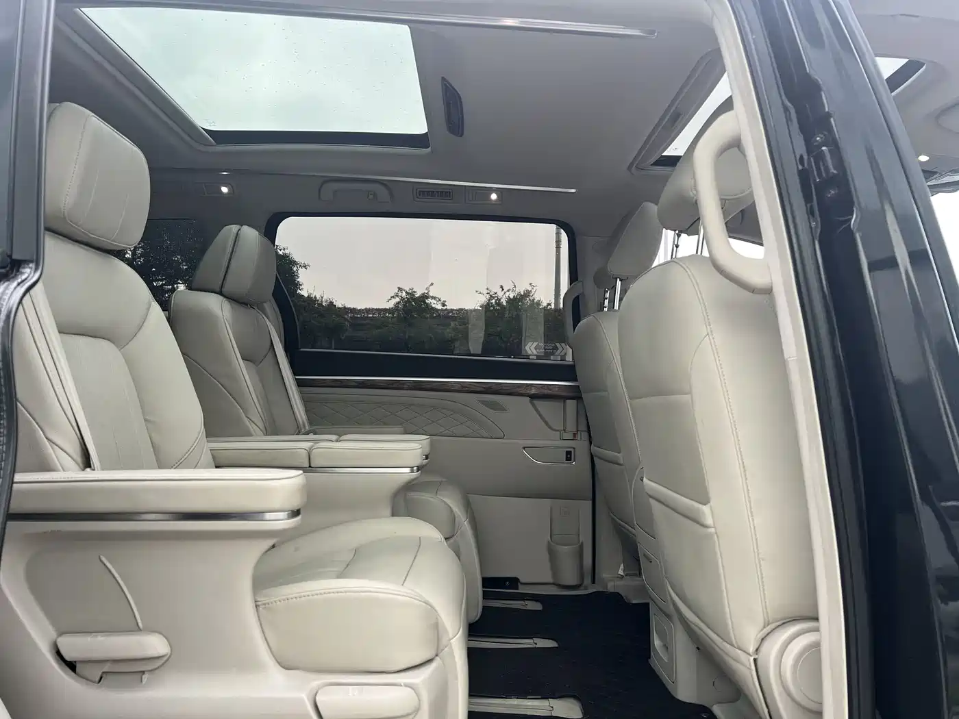 GAC Trumpchi Trumpchi M8 2018 320T Premium Edition фото 13