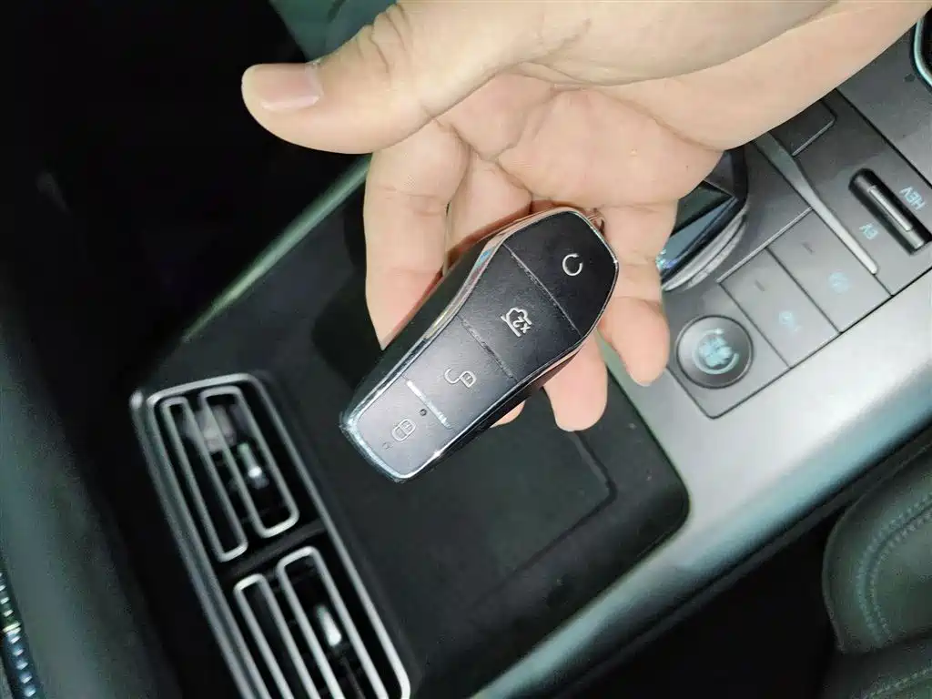 BYD Song Pro New Energy 2025 2nd Generation Smart Driving Edition DM-i 115KM Excellence Type фото 9