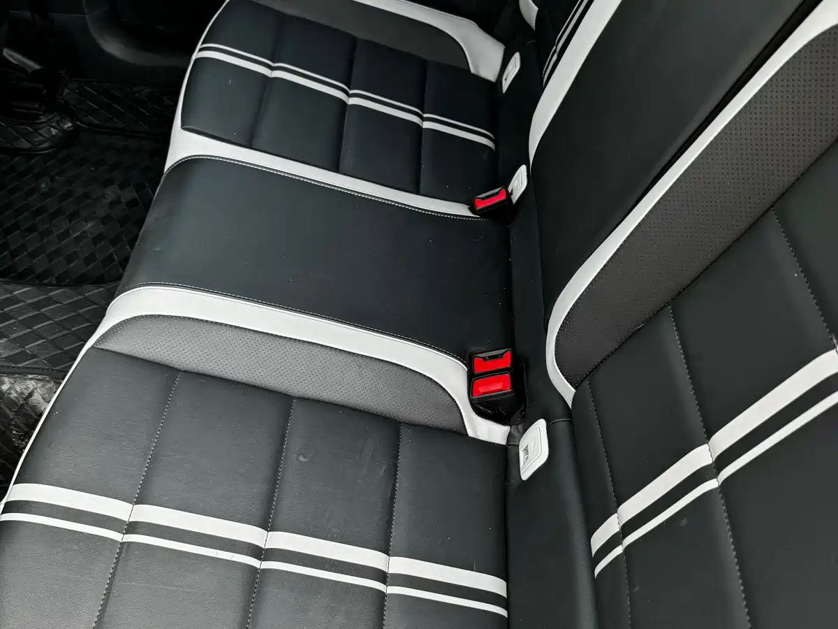 Volkswagen T-ROC 2023 300TSI DSG 2WD Dawn Edition фото 18