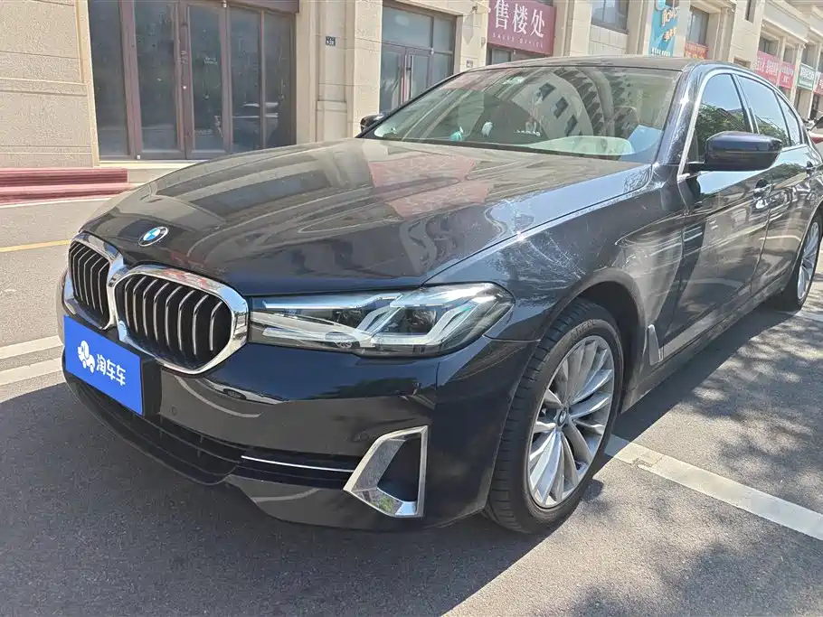 BMW 5 Series 2022 Facelift 525Li Luxury Package
