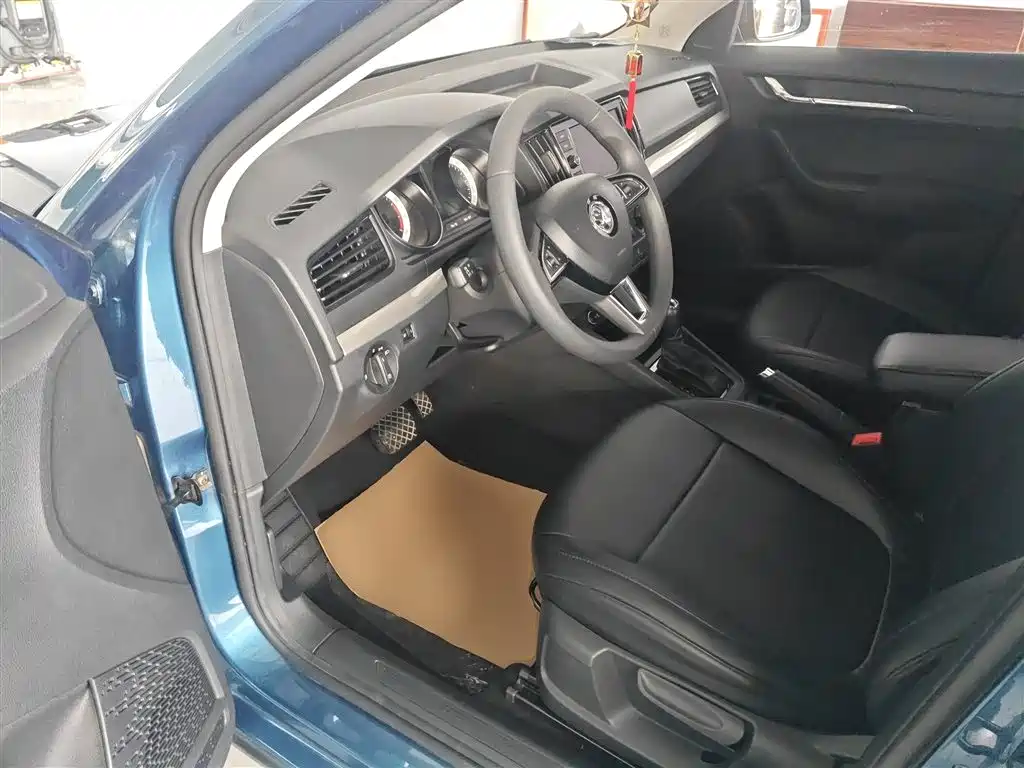 Škoda Kamiq 2018 1.5L Auto Standard Edition China V фото 16