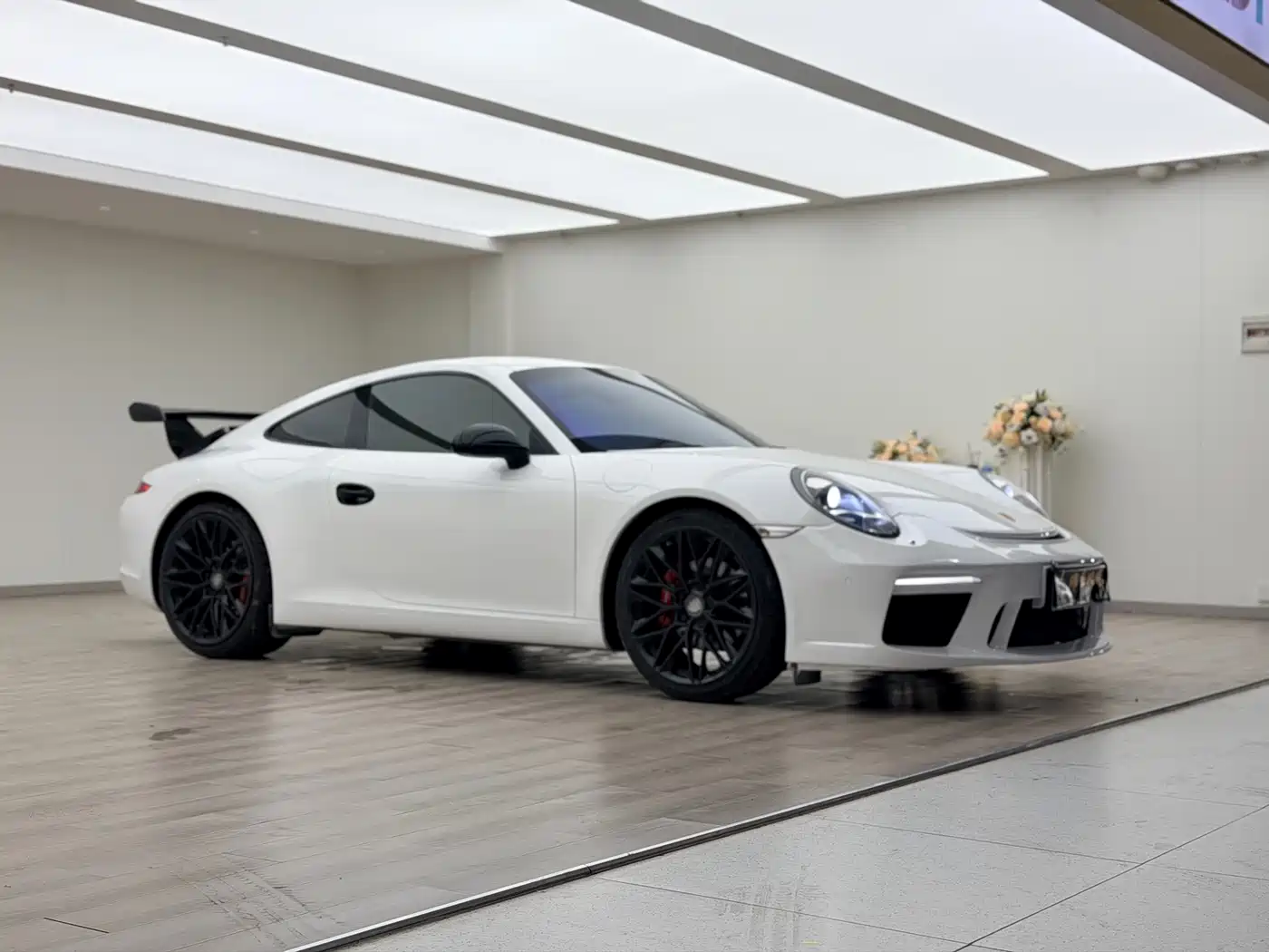 Porsche 911 2012 Carrera 3.4L фото 3