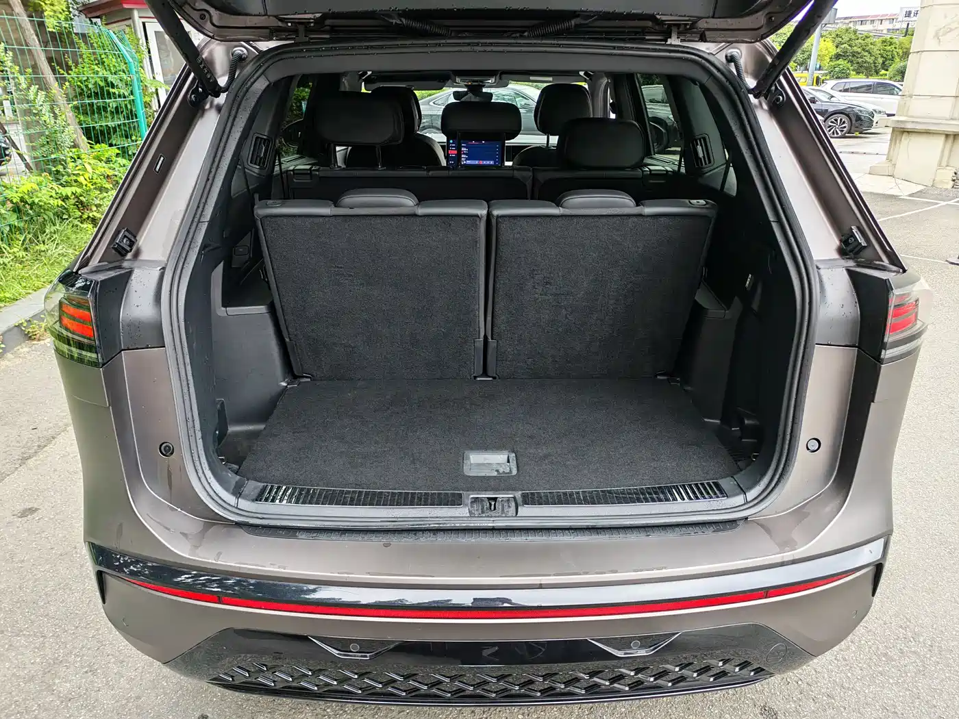 Volkswagen Teramont 2025 Teramont Pro 450TSI 4WD Summit Edition фото 15