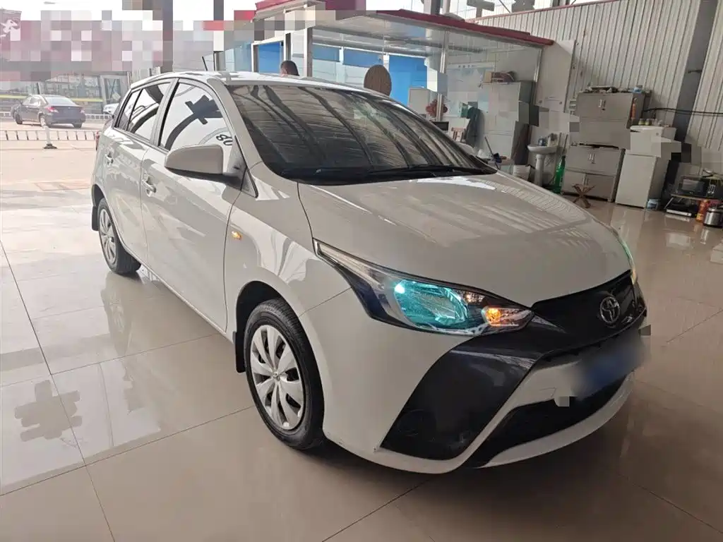 Toyota YARiS L Zhi Xuan 2020 1.5L CVT Leading Edition фото 4