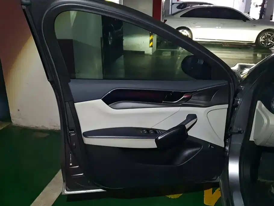 Фото 7 - BYD Qin PLUS