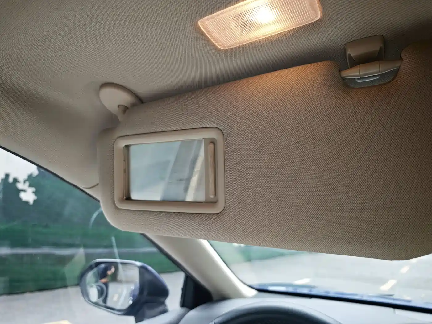 Toyota Camry 2019 Hybrid 2.5HG Luxury Edition China V фото 22