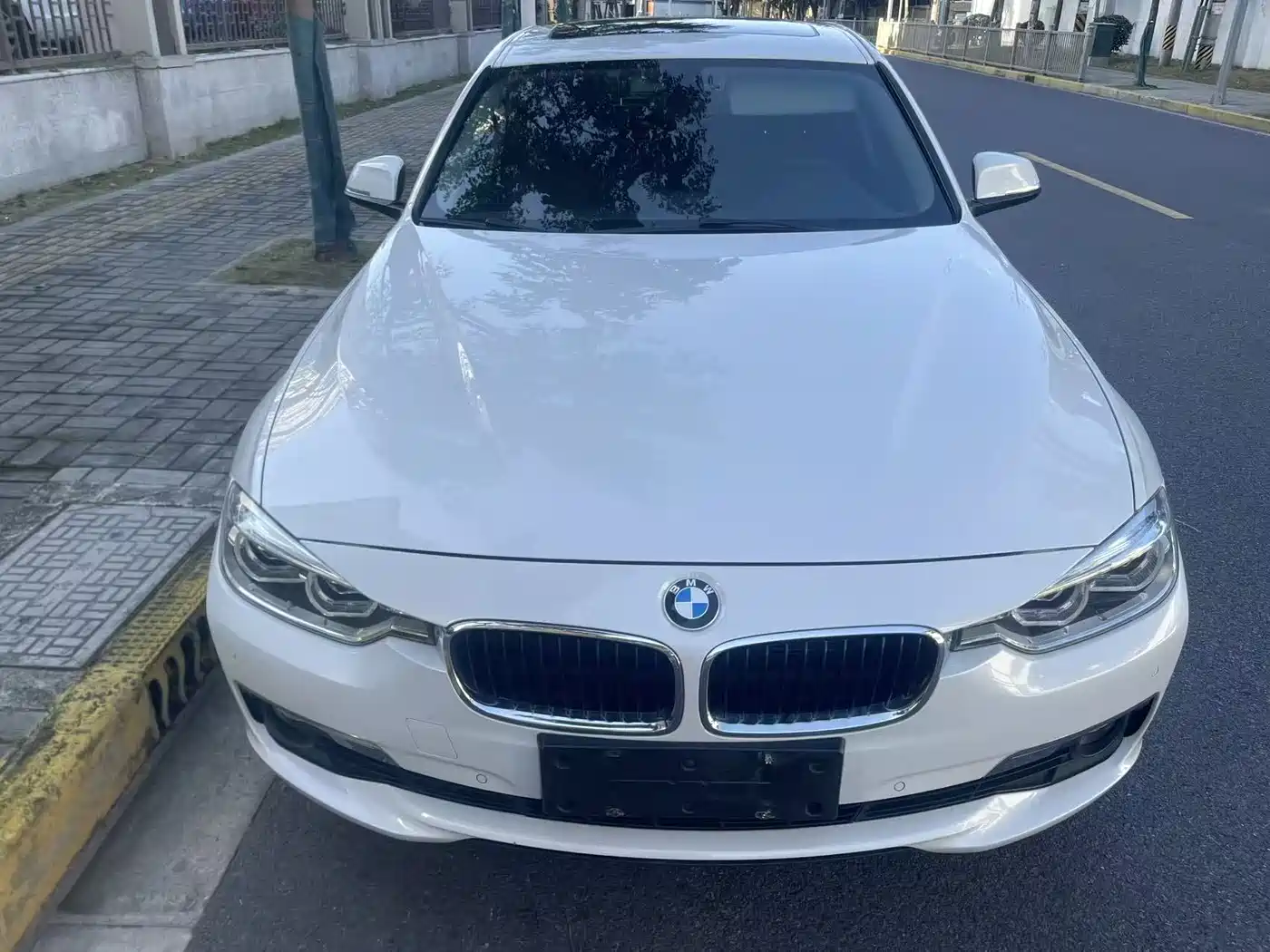 BMW 3 Series 2016 320Li Fashion Model