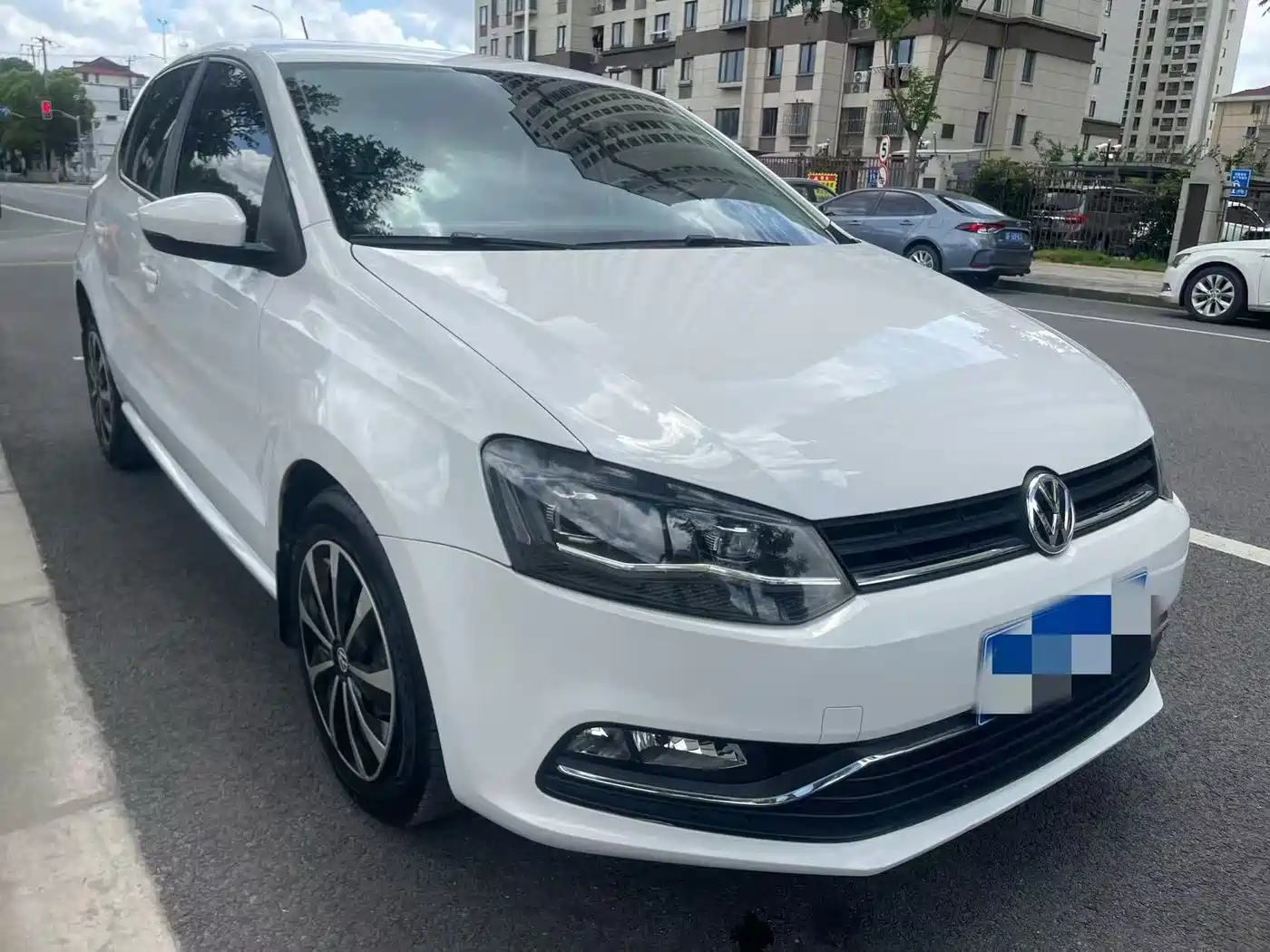 Volkswagen Polo 2018 1.5L Auto Comfort фото 2