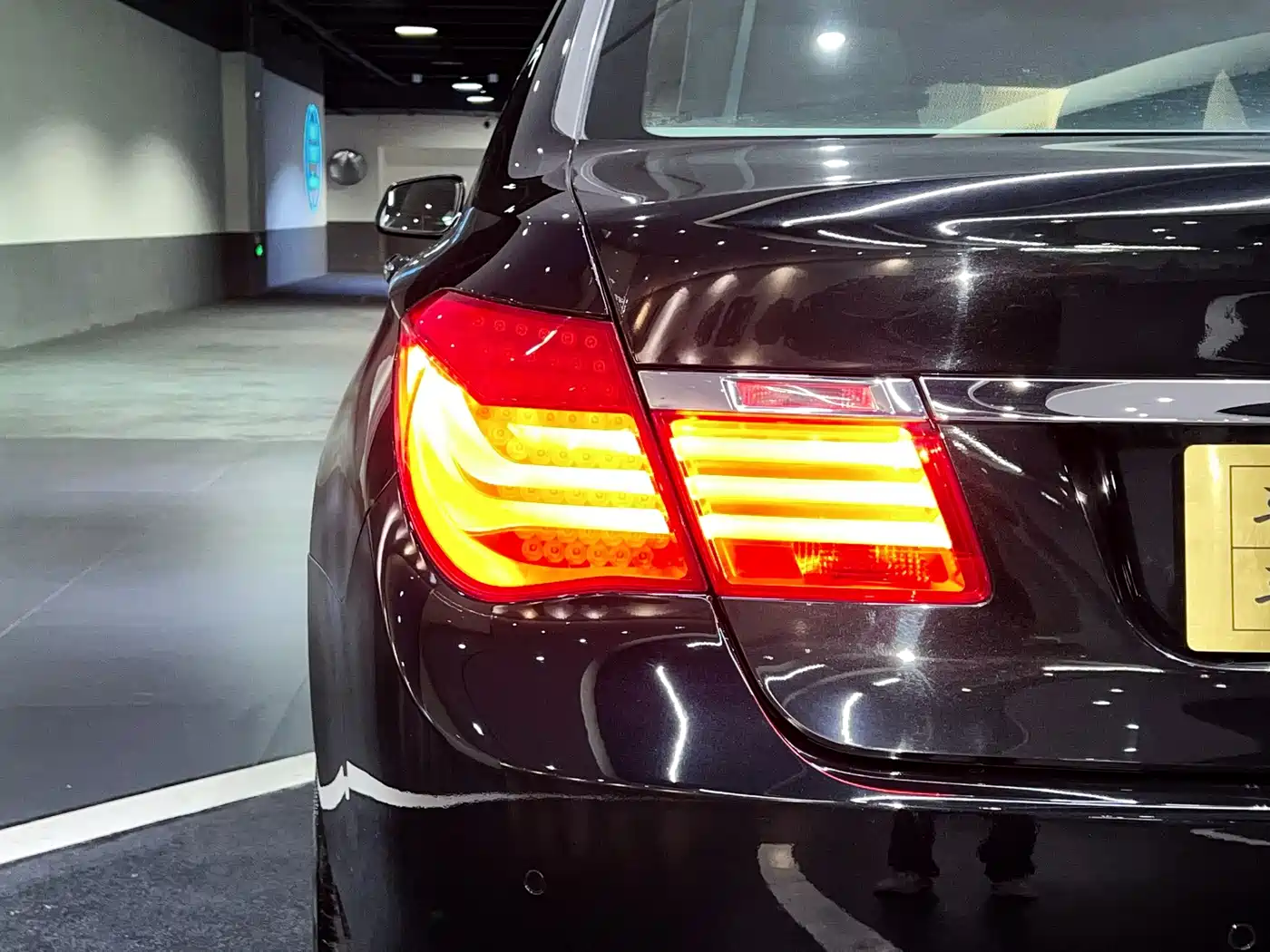 BMW 7 Series 2009 Model 740Li Leading Edition фото 9