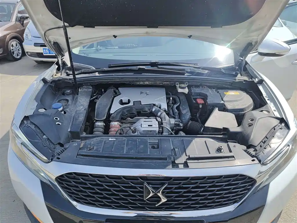 DS 6 2018 2016 1.6T Luxury THP160
