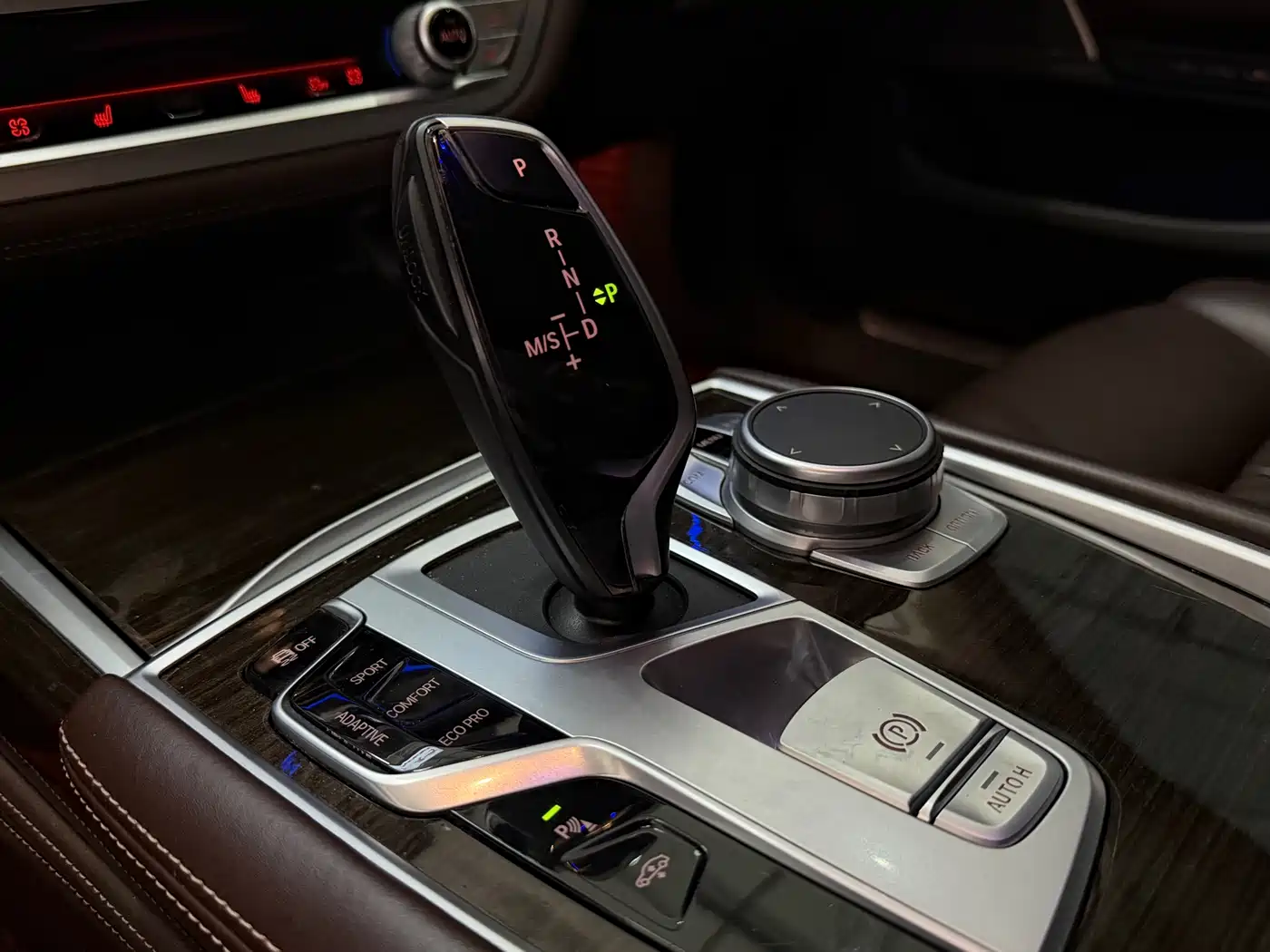 BMW 7 Series 2021 Model 730Li Luxury Package фото 14