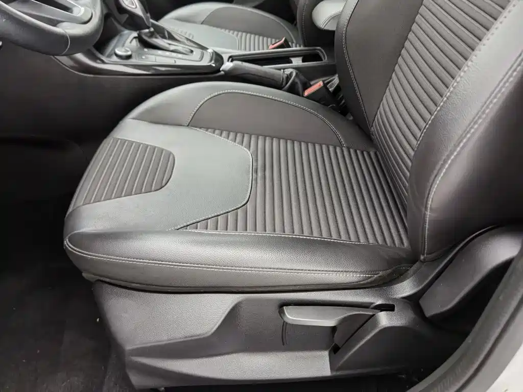 Photo 20 - Ford Focus