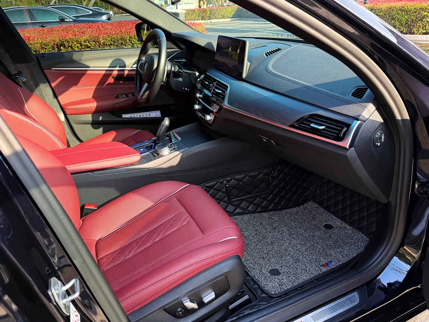BMW 5 Series 2021 530Li Leading M Sport Package фото 11
