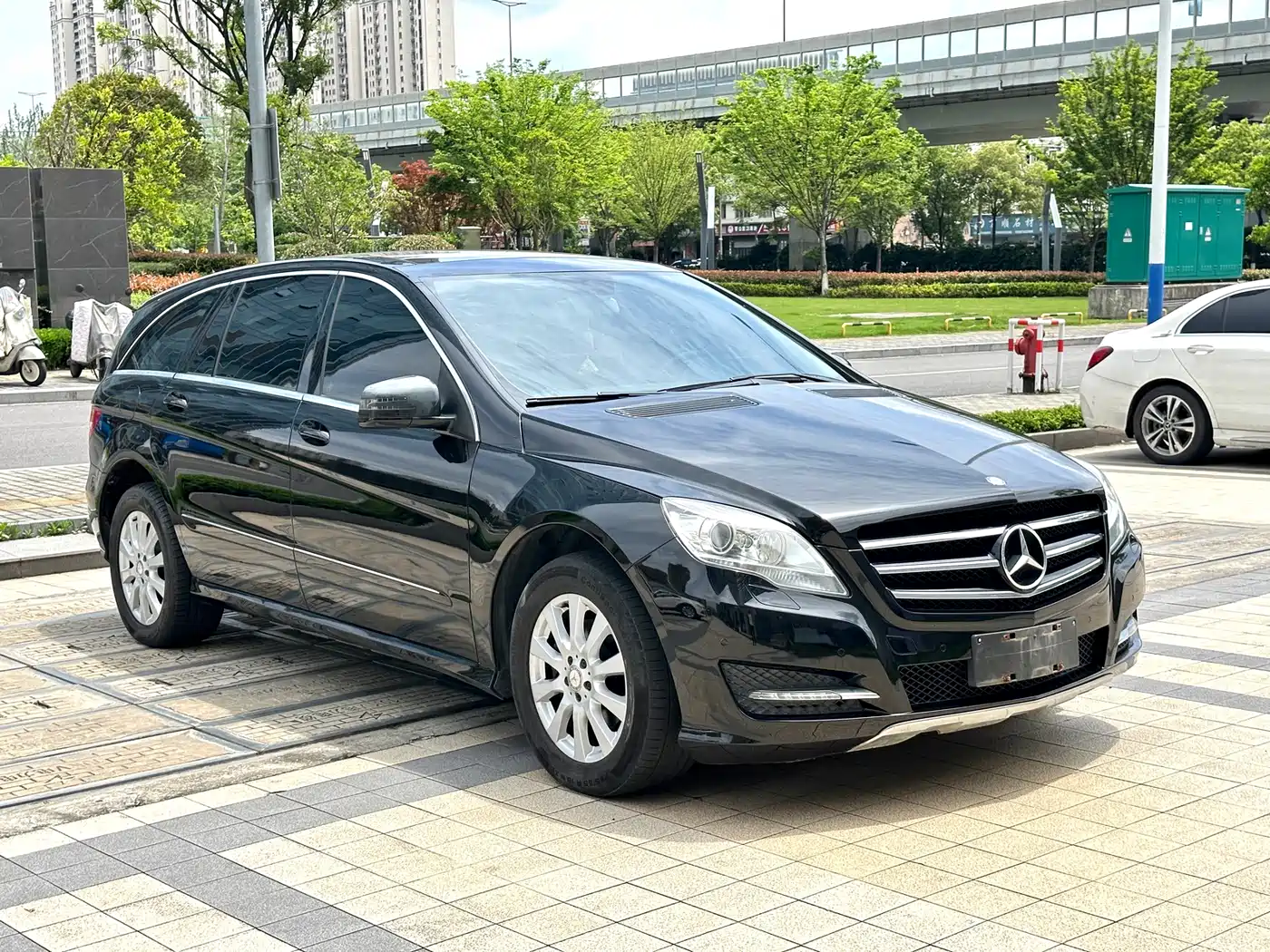 Mercedes-Benz R-Class 2014 R 320 4MATIC Business фото 3