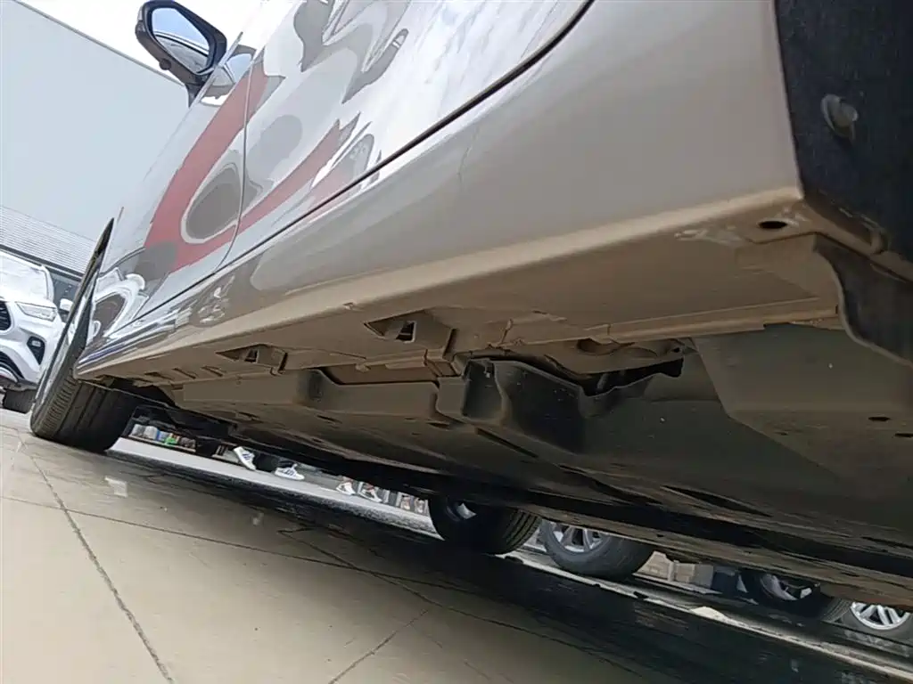 Toyota Camry 2021 2.0G Luxury Edition фото 22