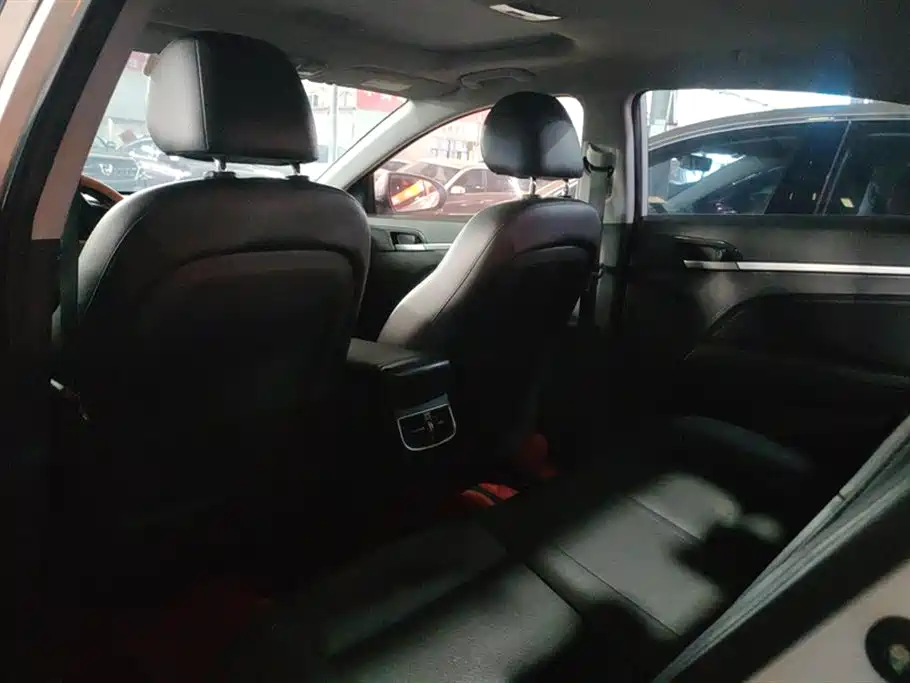 Hyundai Elantra 2019 1.5L CVT Smart Elite фото 11