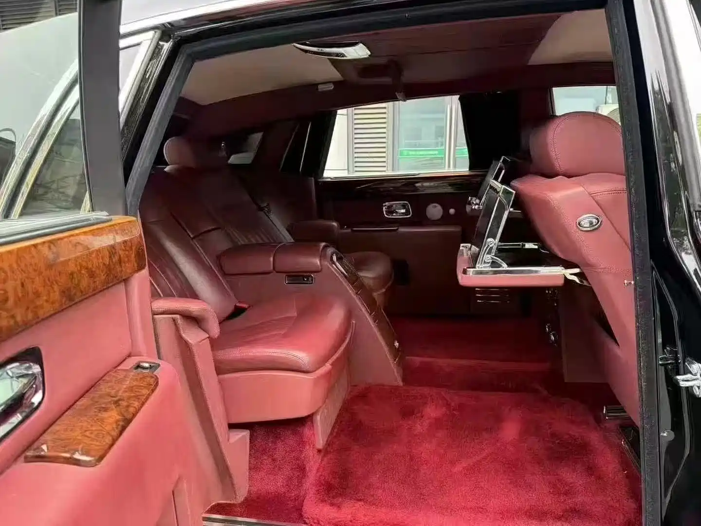 Фото 6 - Rolls-Royce Phantom