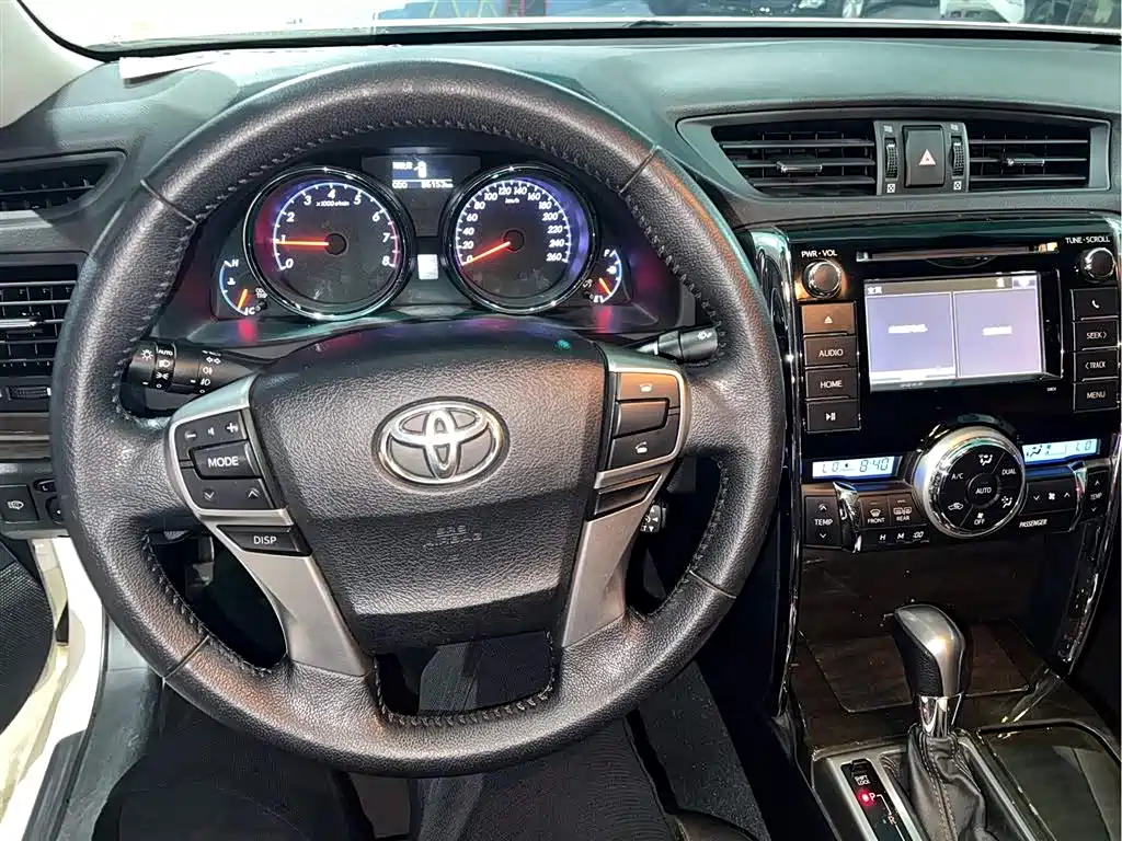 Toyota Reiz 2013 2.5V Premium Edition фото 7