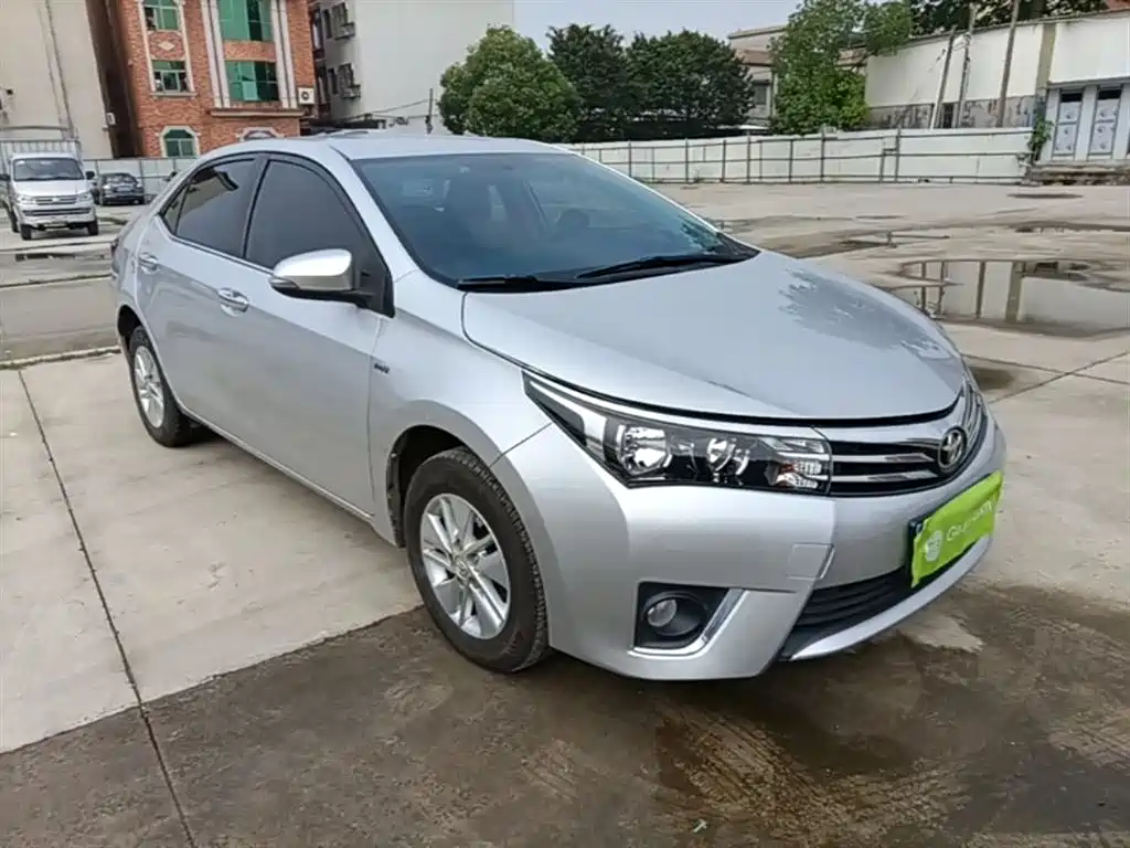 Toyota Corolla 2017 Facelift 1.6L S-CVT GL фото 4