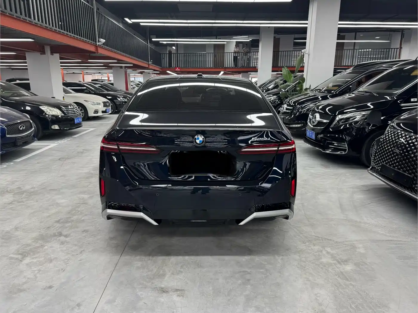 BMW 5 Series 2024 525Li M Sport Package фото 8