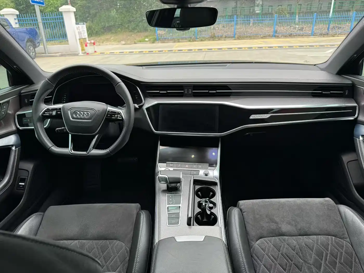 Audi A6L 2020 55 TFSI quattro Exclusive Dynamic фото 9