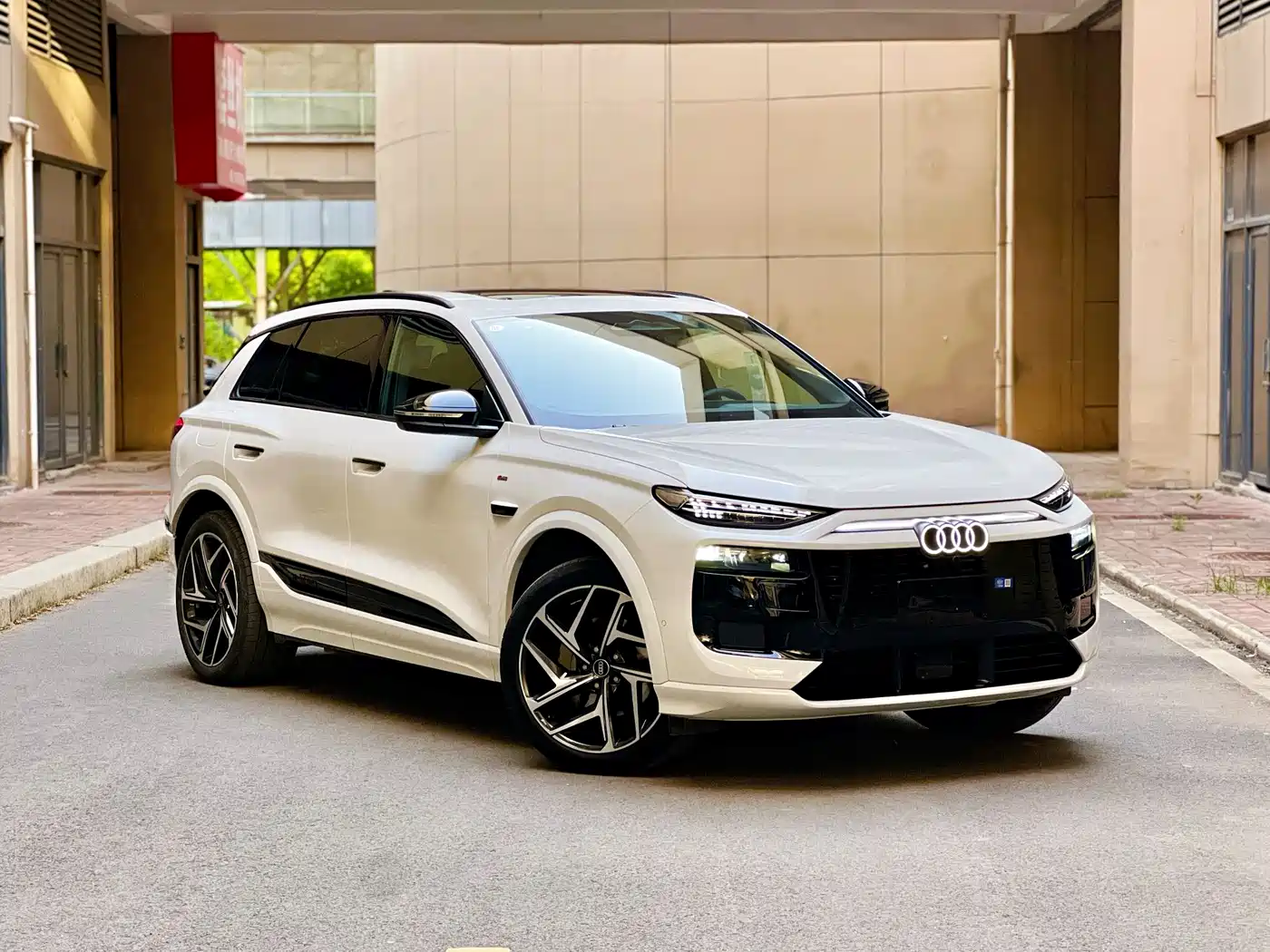 Audi Q6L e-tron 2025 Extended Range Edition фото 3
