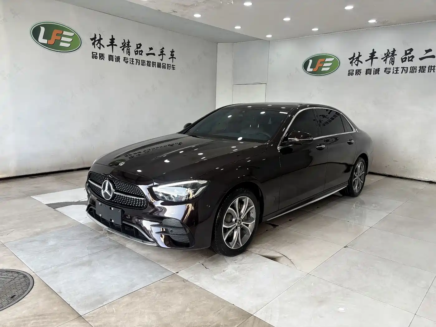 MERCEDES-BENZ E-CLASS