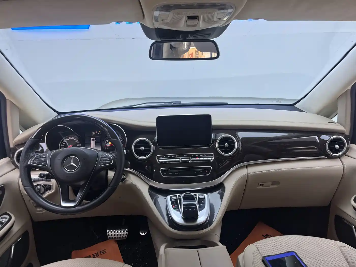 Mercedes-Benz V-Class 2018 V 260 L Premium Long Version China V фото 12