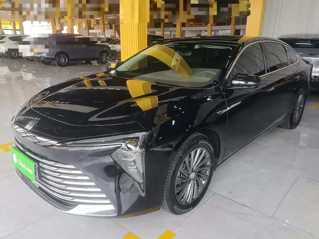 Buick LaCrosse 2025 2025 Model 28T Platinum Edition