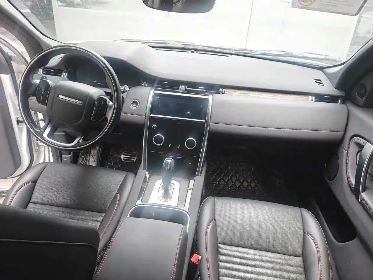 Land Rover Discovery Sport 2020 249PS R-Dynamic Performance фото 7