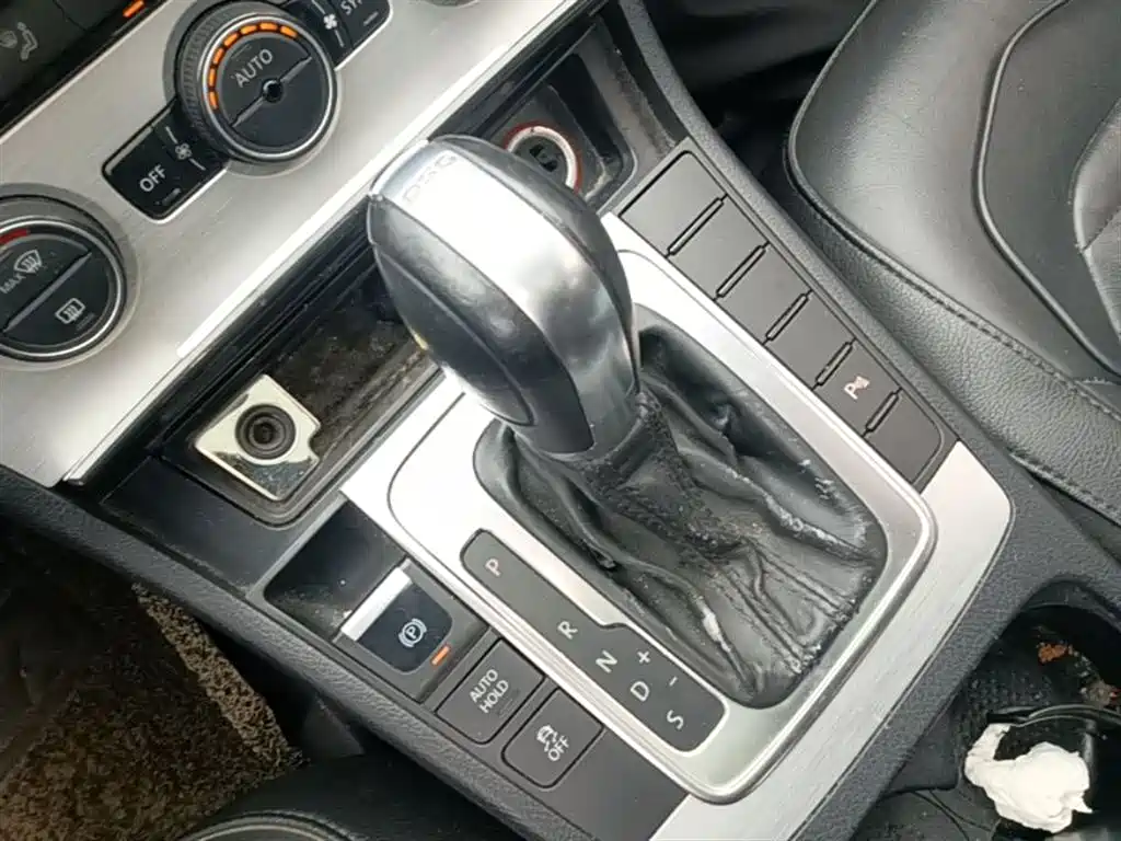 Volkswagen Magotan 2015 1.8TSI Leading фото 14