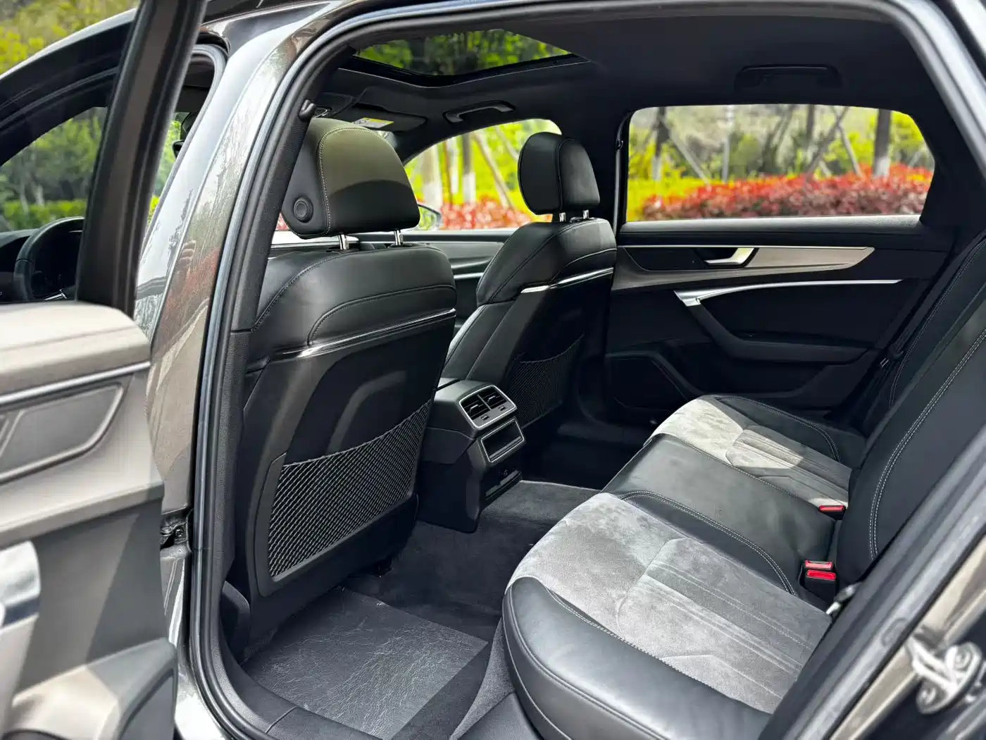 Audi A6L 2021 40 TFSI Luxury Sport фото 6