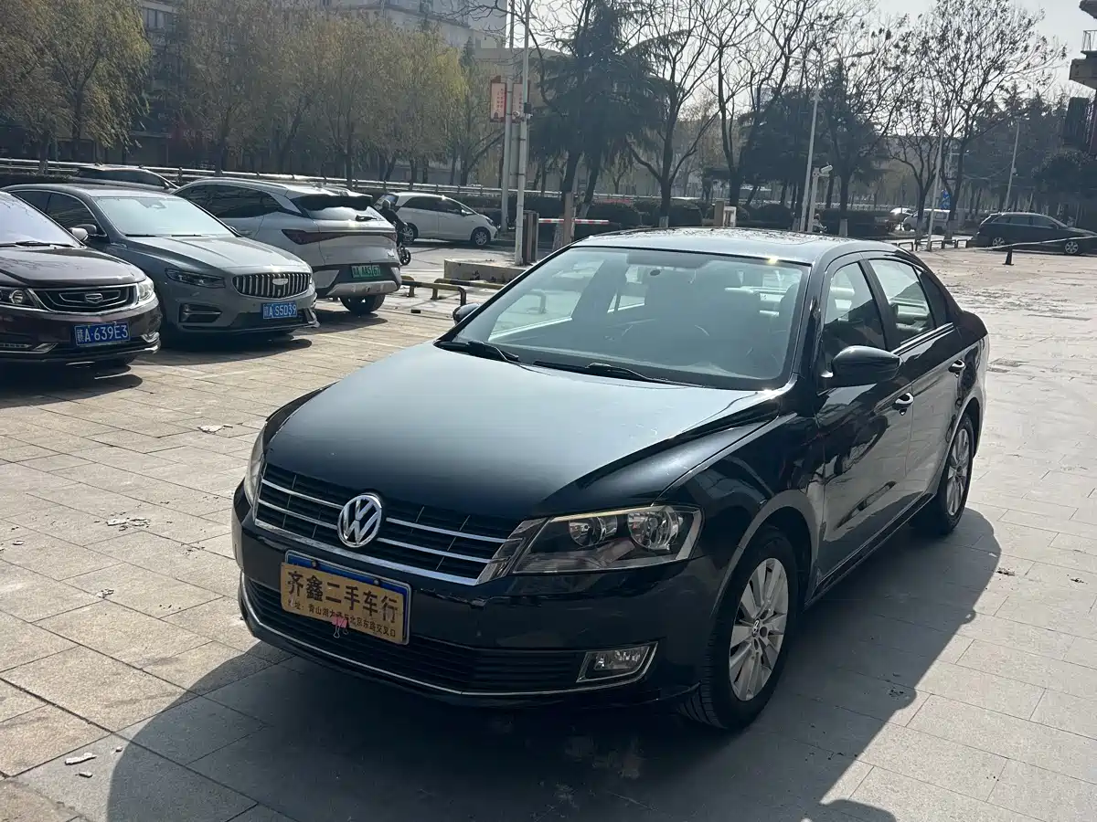 Volkswagen Lavida 2013 1.4TSI DSG Comfort Edition фото 2